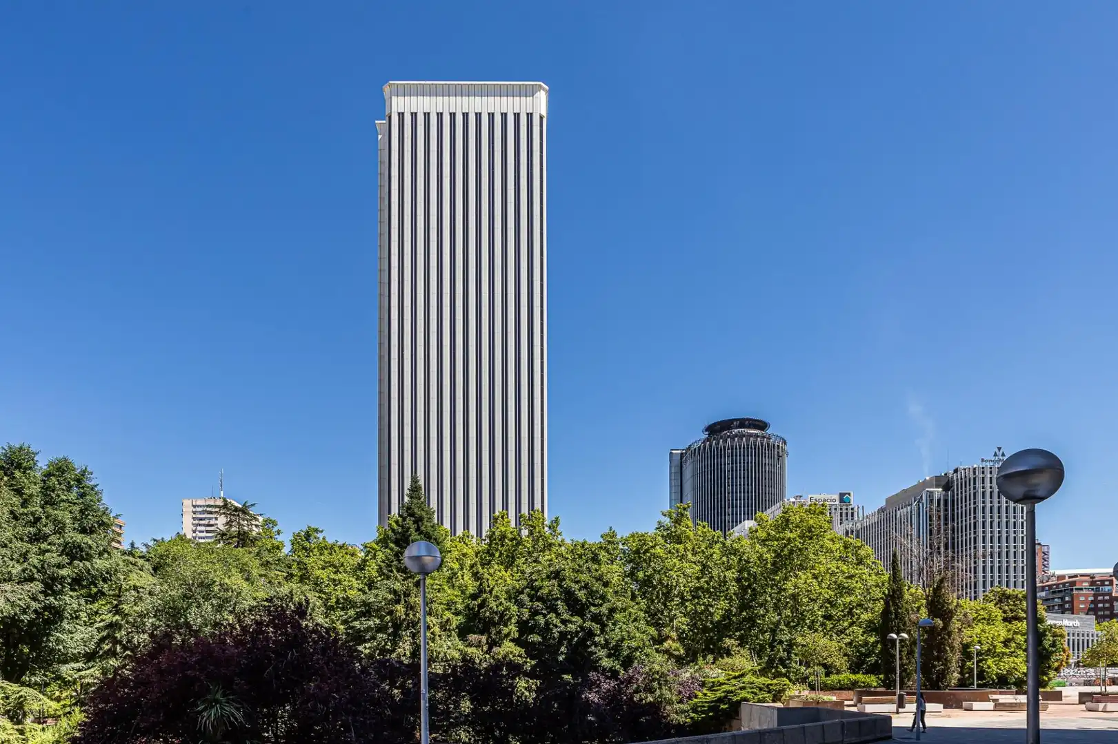 Außenansicht von Wohnung zum Verkauf in Madrid mit Klimaanlage und Abstellraum