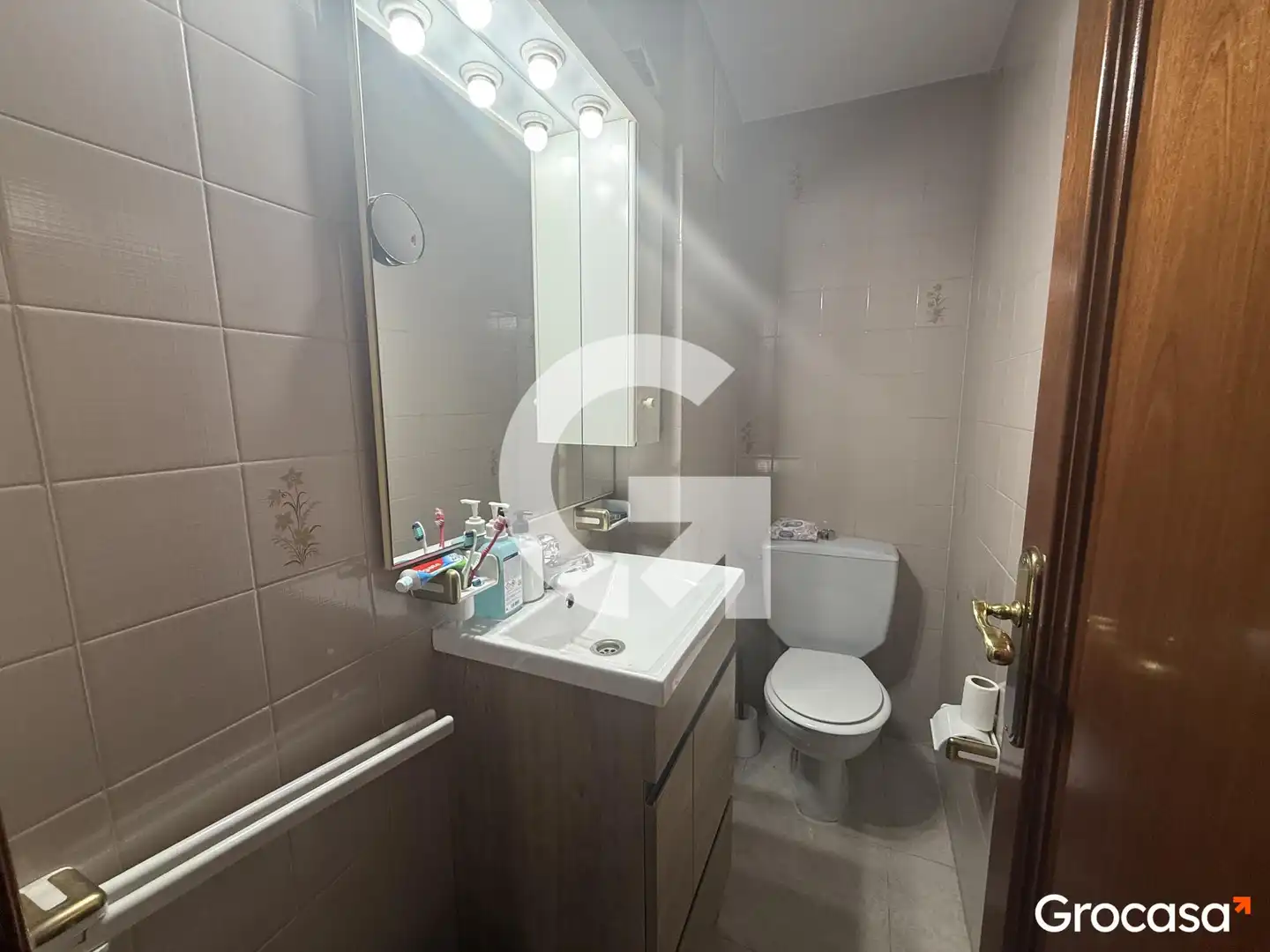 Bathroom of Flat for sale in Mataró  with Heating, Terrace and Storage room