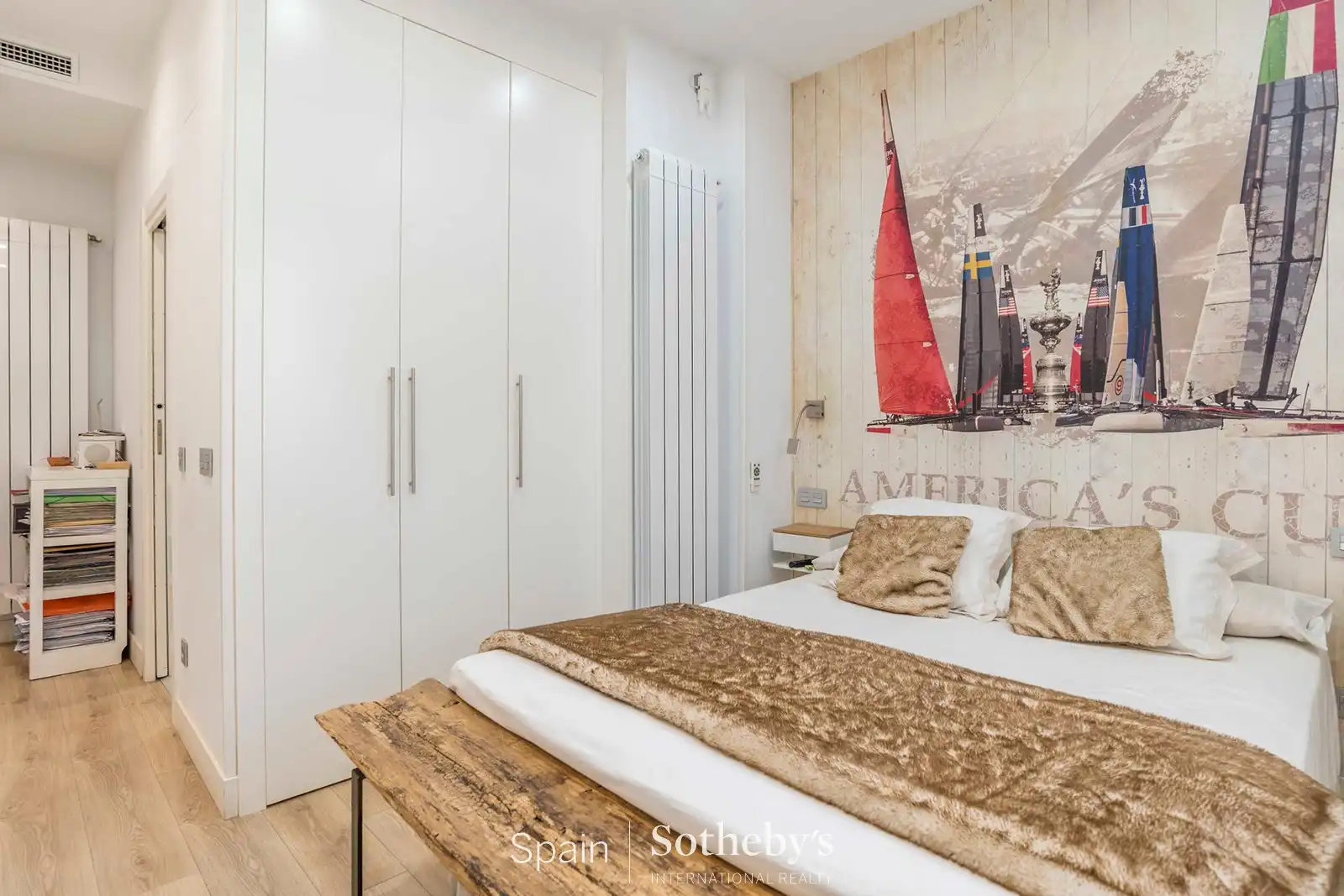 Dormitori de Apartament en venda en Madrid amb Aire condicionat, Calefacció i Terrassa