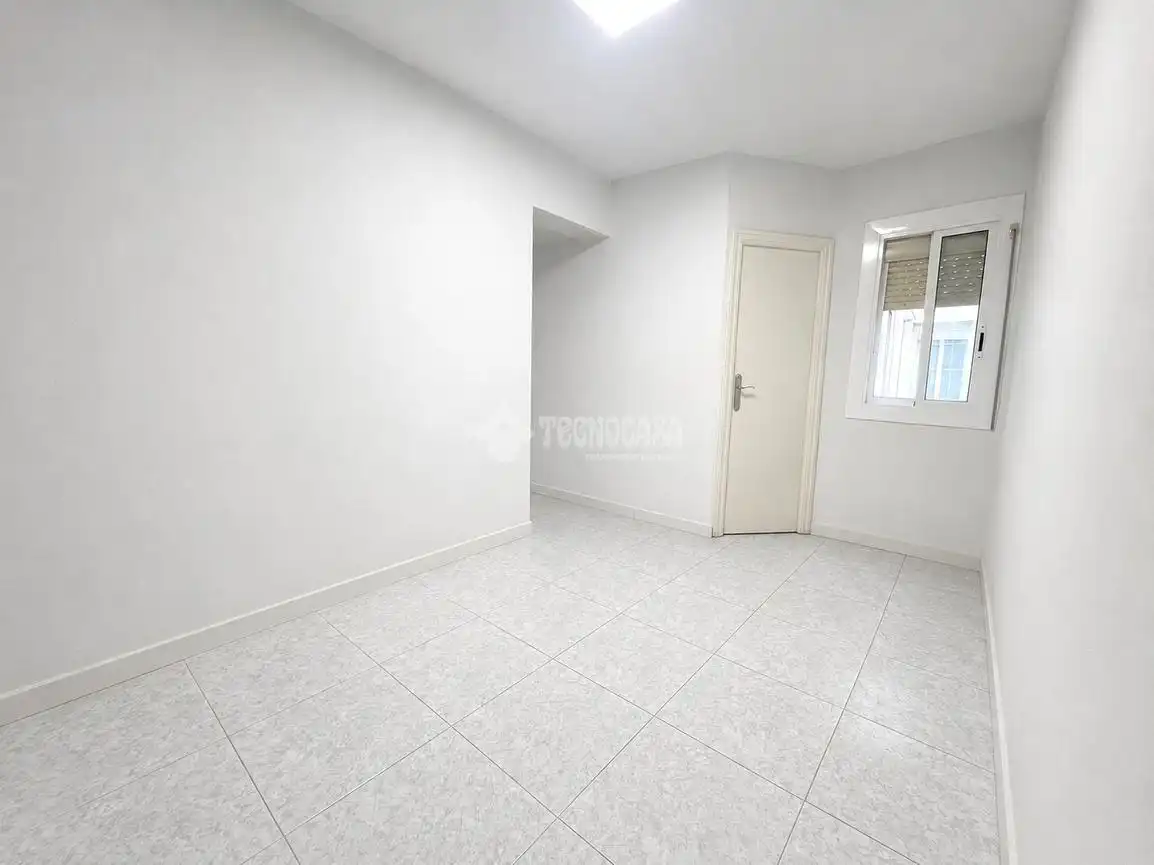 Bedroom of Flat for sale in L'Hospitalet de Llobregat