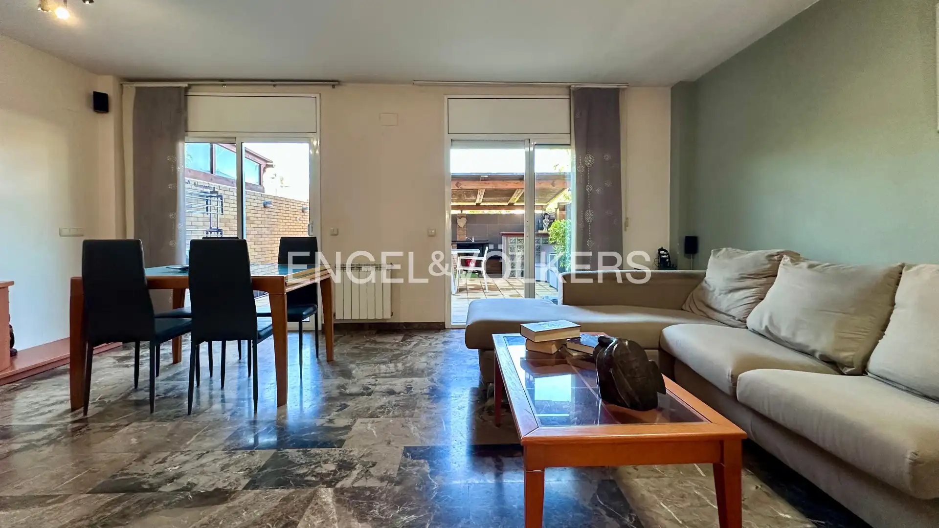 Adosado con terraza en venta en Carrer Berna 35, imagen 6
