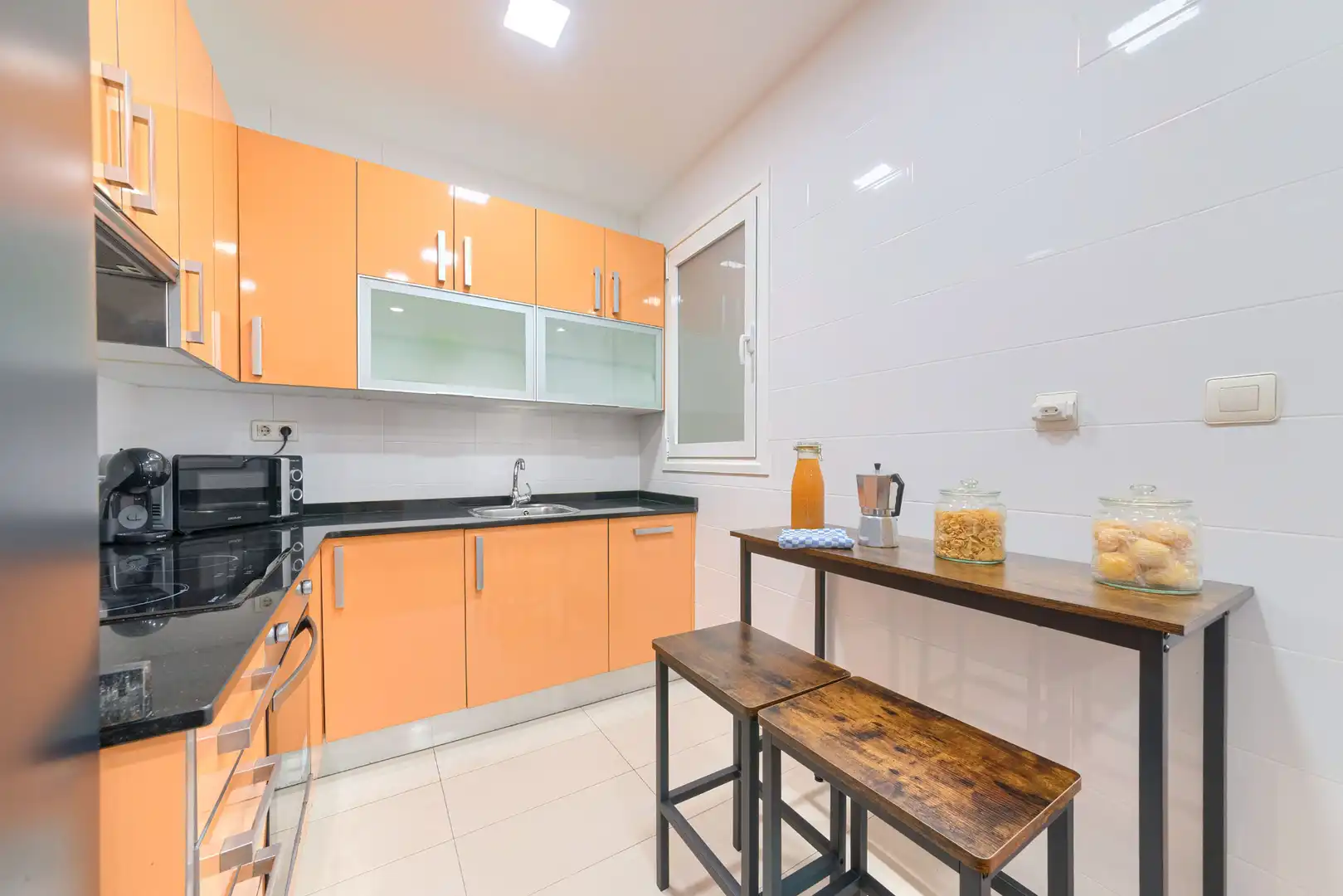 Cocina de Apartamento de alquiler en Barakaldo  con Calefacción, Amueblado y Lavadora