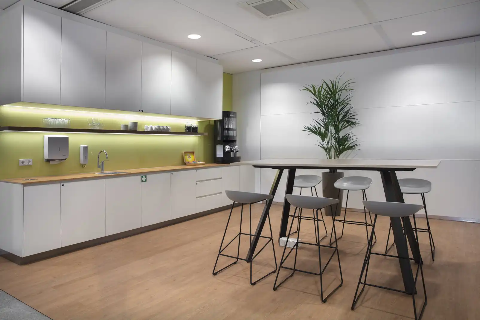 Office space with lift to rent in Avenida de Aragón 30, imagen 7