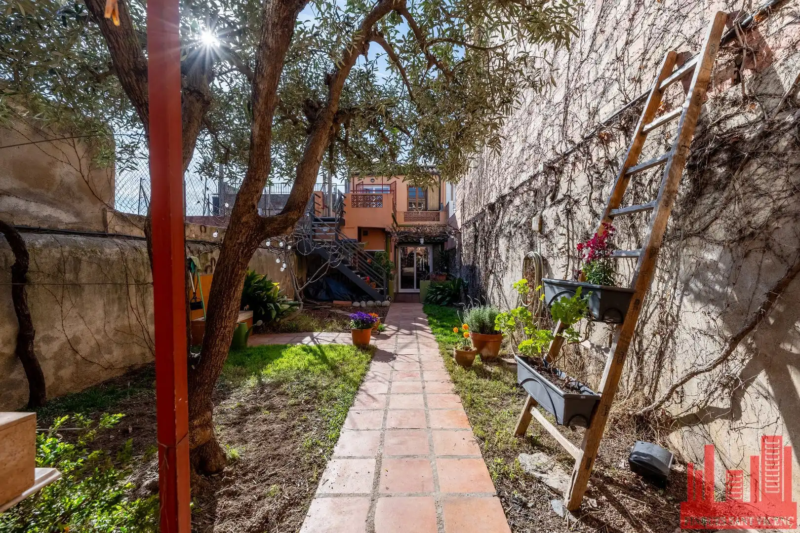 Jardín de Casa o chalet en venta en Sant Vicenç Dels Horts con Aire acondicionado, Calefacción y Jardín privado