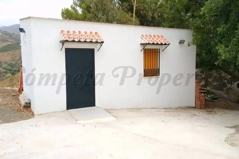 Casa amb jardí en venda a Canillas de Aceituno, imagen 2
