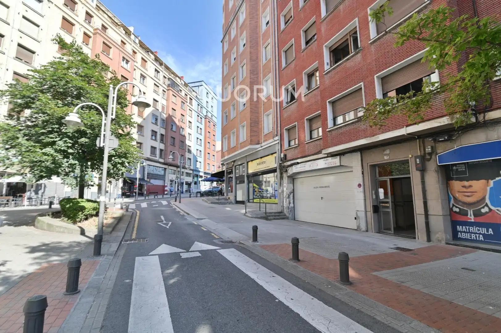 Vista exterior de Pis en venda en Bilbao  amb Calefacció