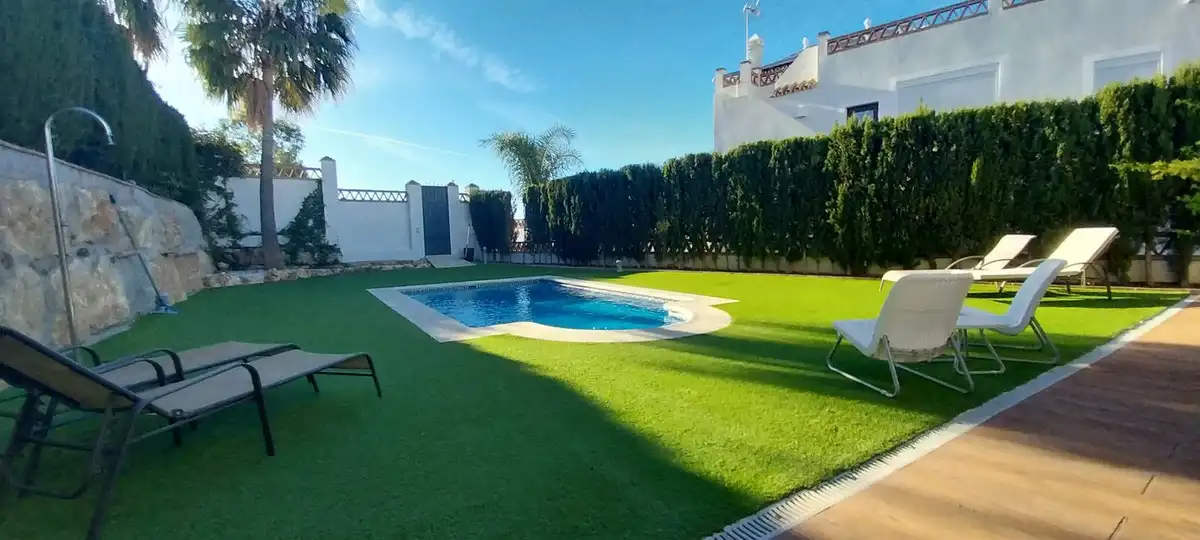 Casa amb piscina en venda a Selwo, imagen 2
