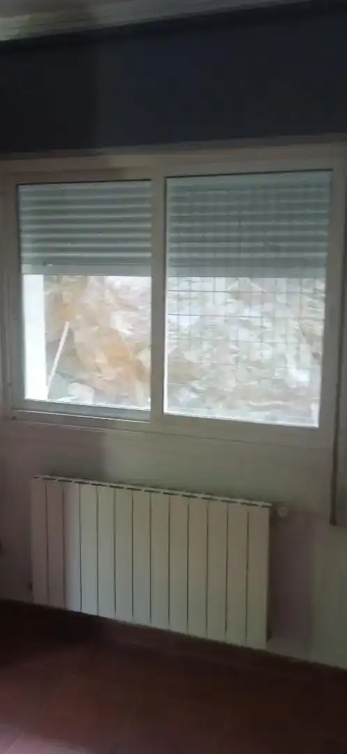 Außenansicht von Wohnungen zur Miete in Cangas  mit Privatgarten, Möbliert und Ofen