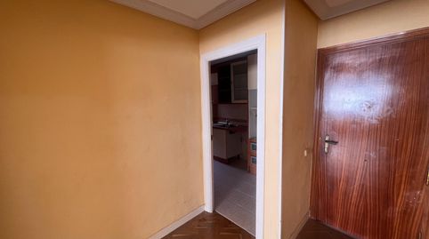 Foto 2 de Apartamento en venta en Calle Palencia, Villayuventus - Renfe, Parla