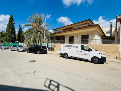 Vista exterior de Casa o xalet en venda en Cox amb Jardí privat i Terrassa