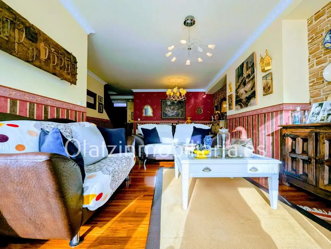 Living room of Houses for sale in Artziniega  with Heating, Private garden and Terrace
