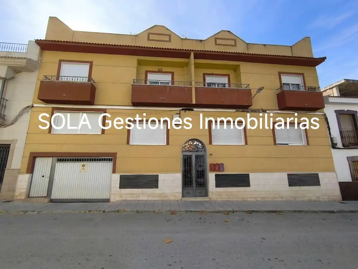 Pis amb terrassa en venda a Jódar