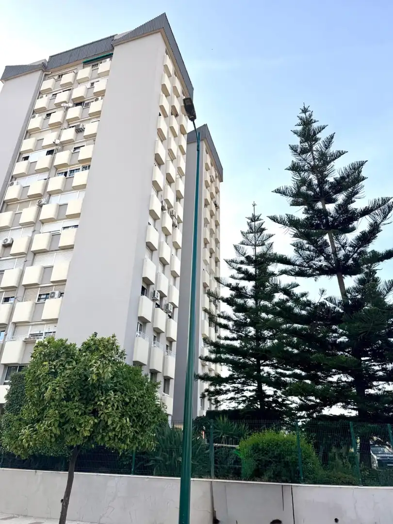 Vista exterior de Piso en venta en Málaga con Calefacción y Amueblado