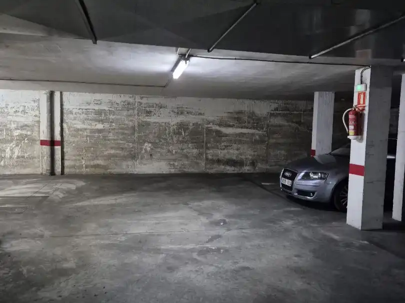 Einzelparkplatz zum Verkauf in calle joan miró 6, imagen 4