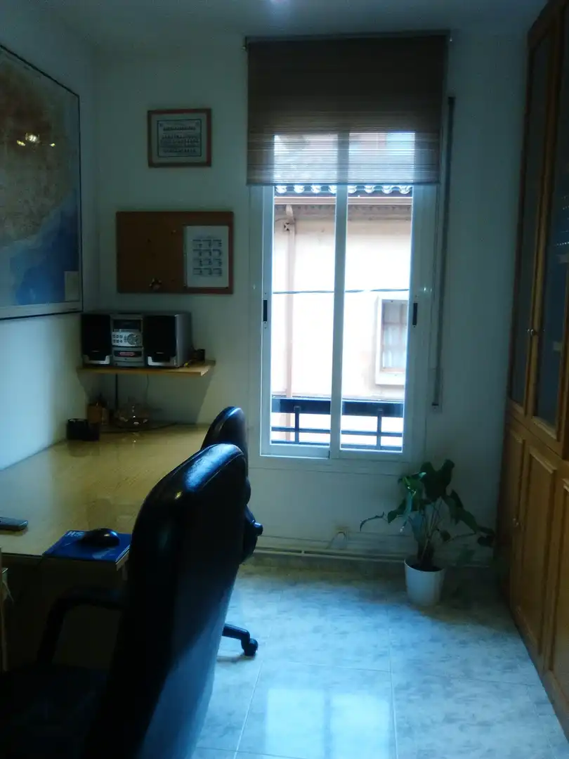 Flat for sale in Cerdanyola del Vallès  with Air Conditioner, Heating and Furnished