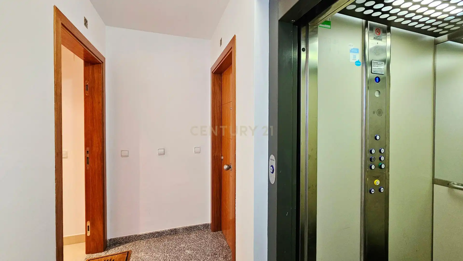 Apartament en venda en Llançà amb Forn, Rentadora i Microones