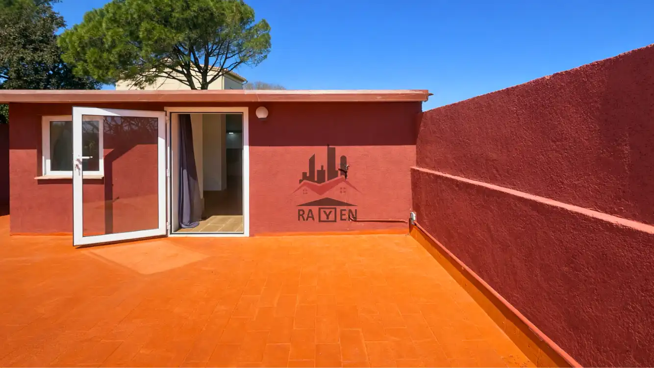 Casa adosada en venta en d'Olot, Vilafant