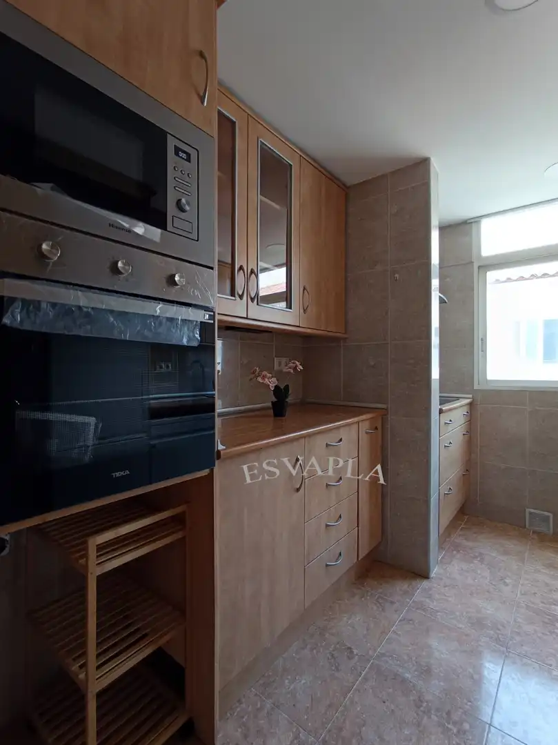 Cuina de Pis de lloguer en Alicante / Alacant amb Aire condicionat, Parquet i Moblat