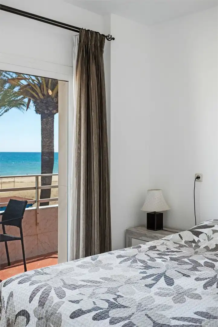 Schlafzimmer von Erdgeschoss zum Verkauf in Fuengirola mit Terrasse