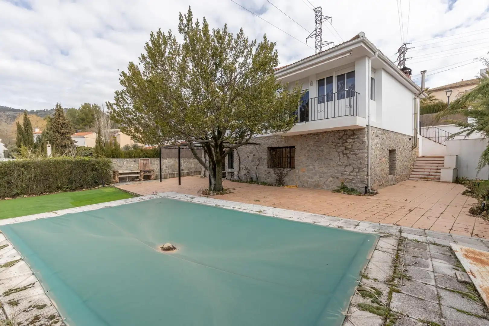 House with pool for sale in Avenida del Puente Nuevo, imagen 2