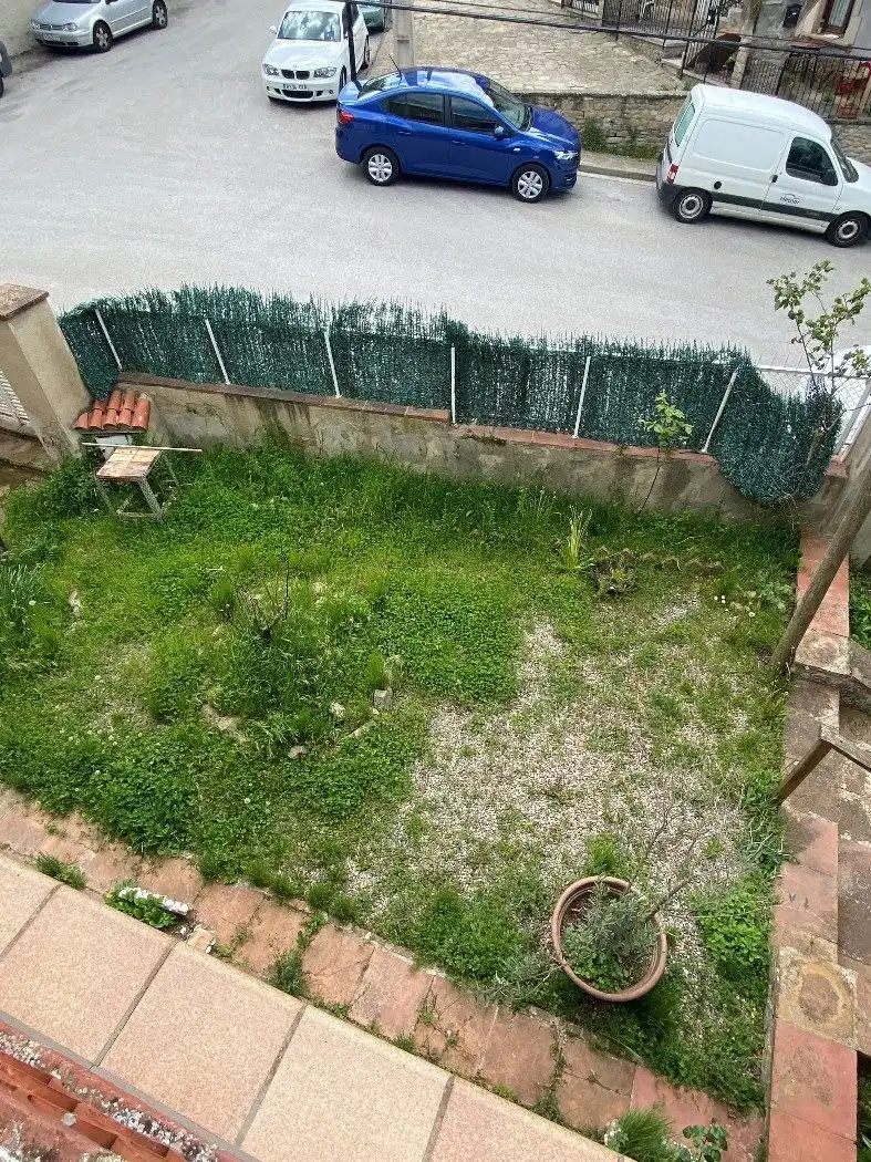 Casa adosada en venda en Castellterçol