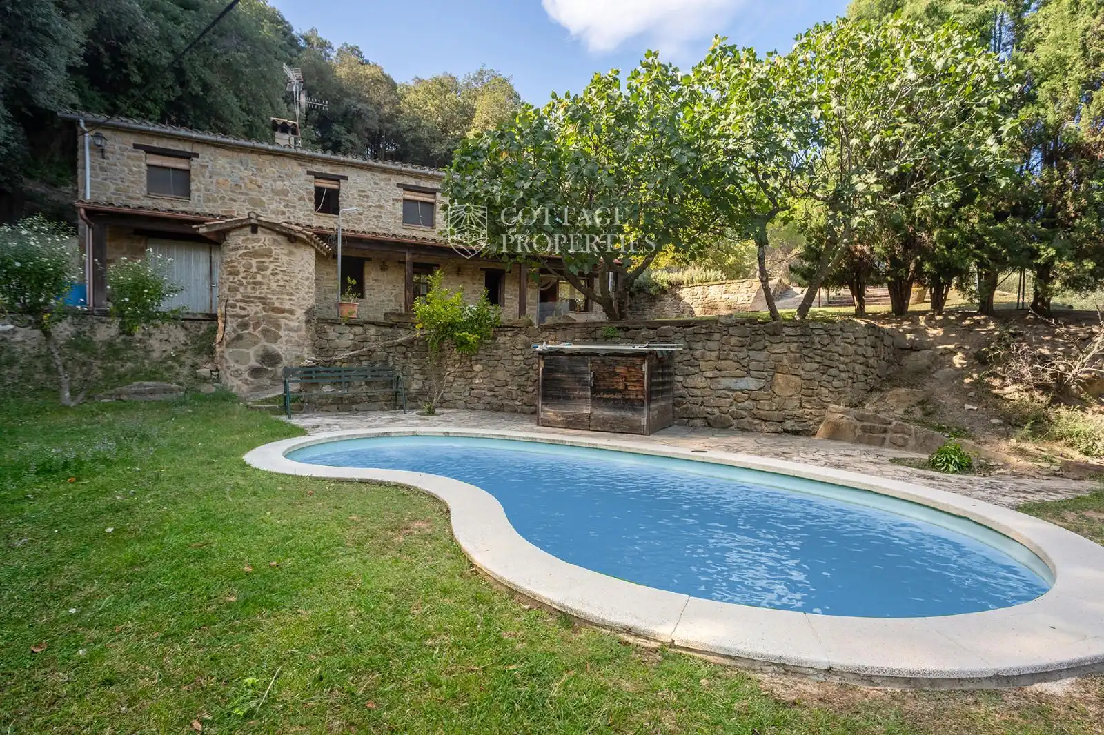 Piscina de Finca rústica en venta en Sant Miquel de Campmajor con Calefacción y Piscina