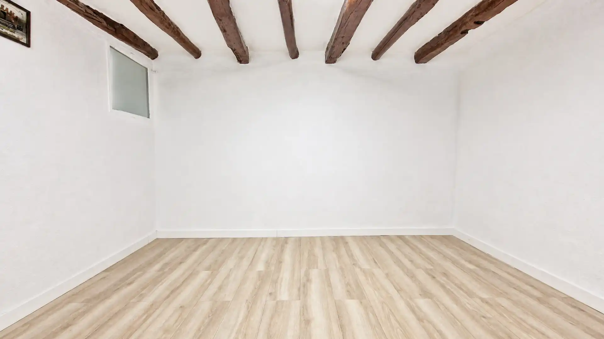 Casa adosada en venda en Alloza amb Calefacció, Parquet i Moblat