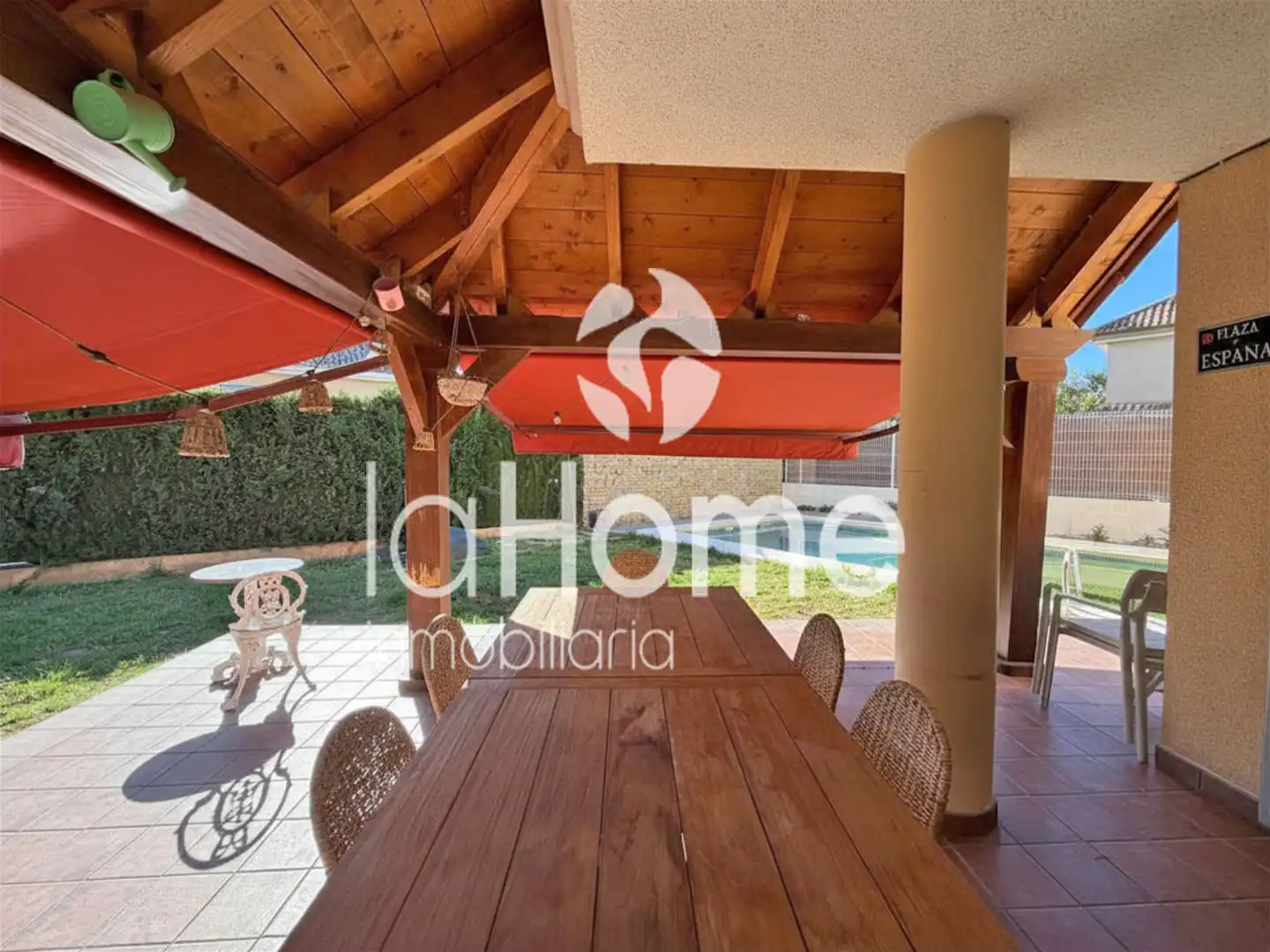 Terrasse von Haus oder Chalet zum Verkauf in Paterna mit Klimaanlage, Heizung und Privatgarten
