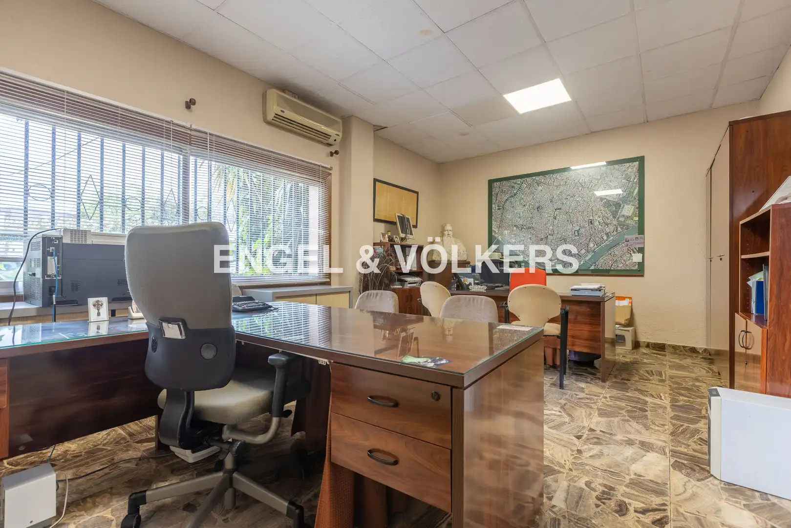 Casa rústica amb terrassa en venda a Sanlúcar la Mayor, imagen 68