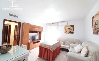 Living room of Flat for sale in Palma del Río  with Air Conditioner and Balcony