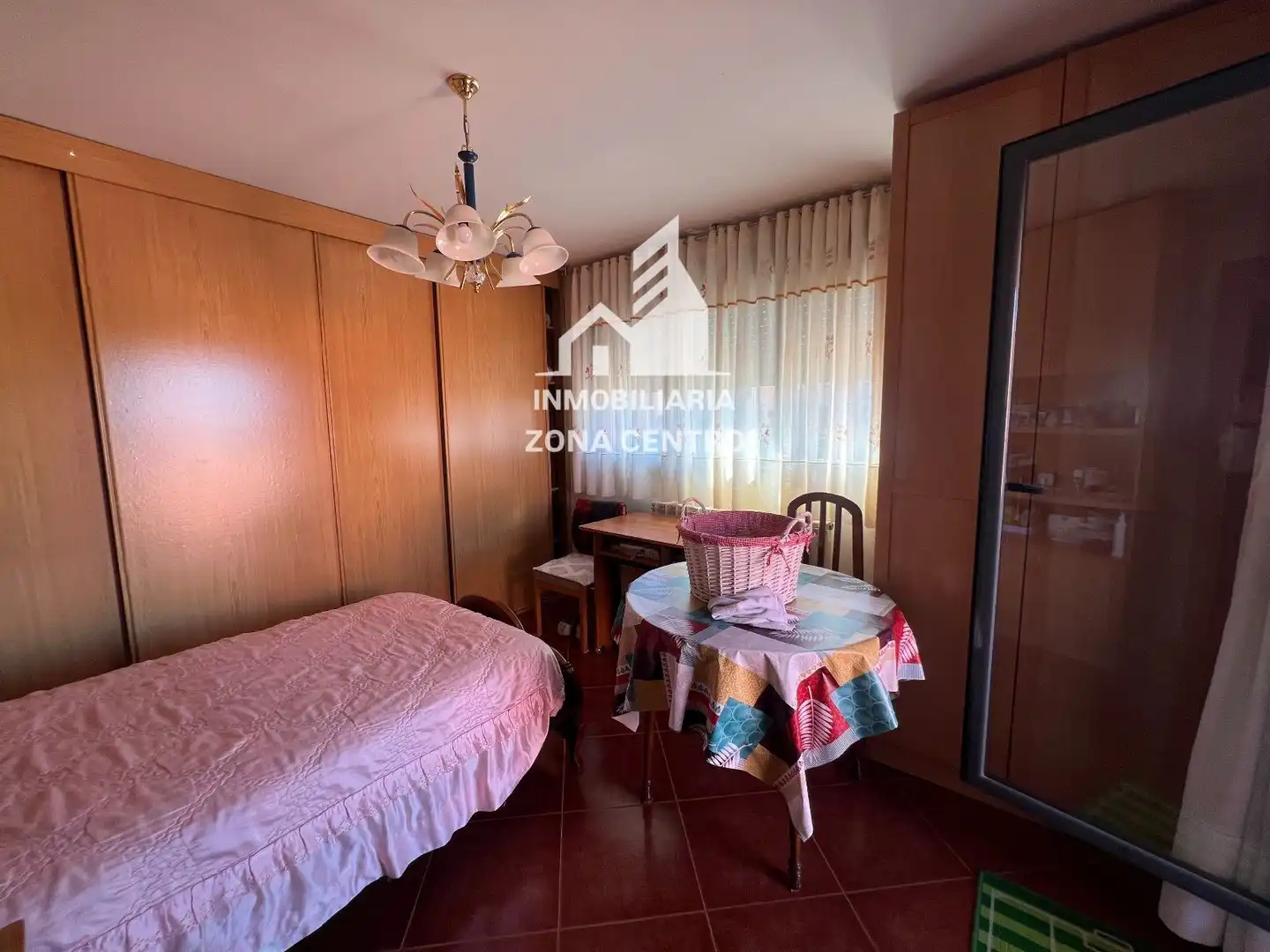 Dormitori de Casa o xalet en venda en Grijota amb Calefacció, Jardí privat i Terrassa