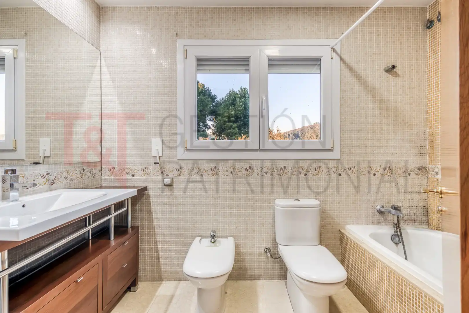 Bathroom of Houses for sale in Matadepera  with Heating, Private garden and Terrace