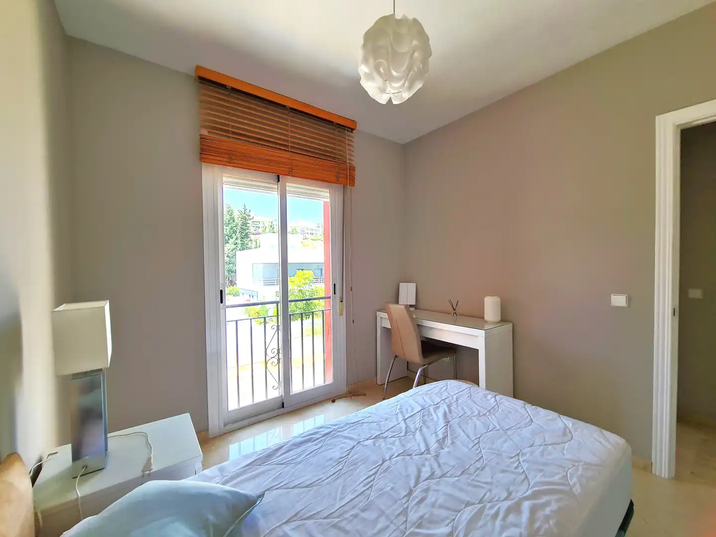 Bedroom of Detached homes for sale in Estepona  with Air Conditioner, Private garden and Terrace