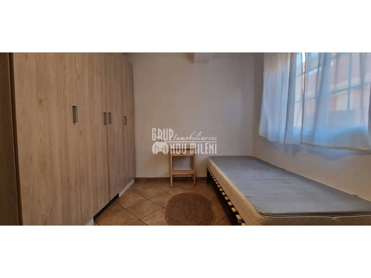 Habitación de Piso en venta en Catarroja con Aire acondicionado y Amueblado