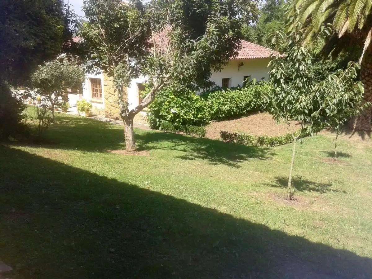Jardí de Casa o xalet en venda en Gijón  amb Terrassa, Traster i Piscina