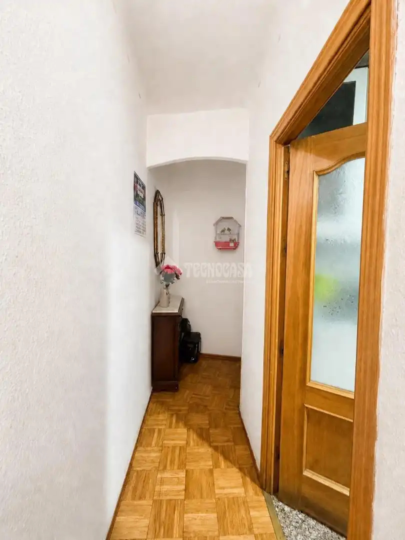 Flat for sale in Madrid  with Air Conditioner and Balcony