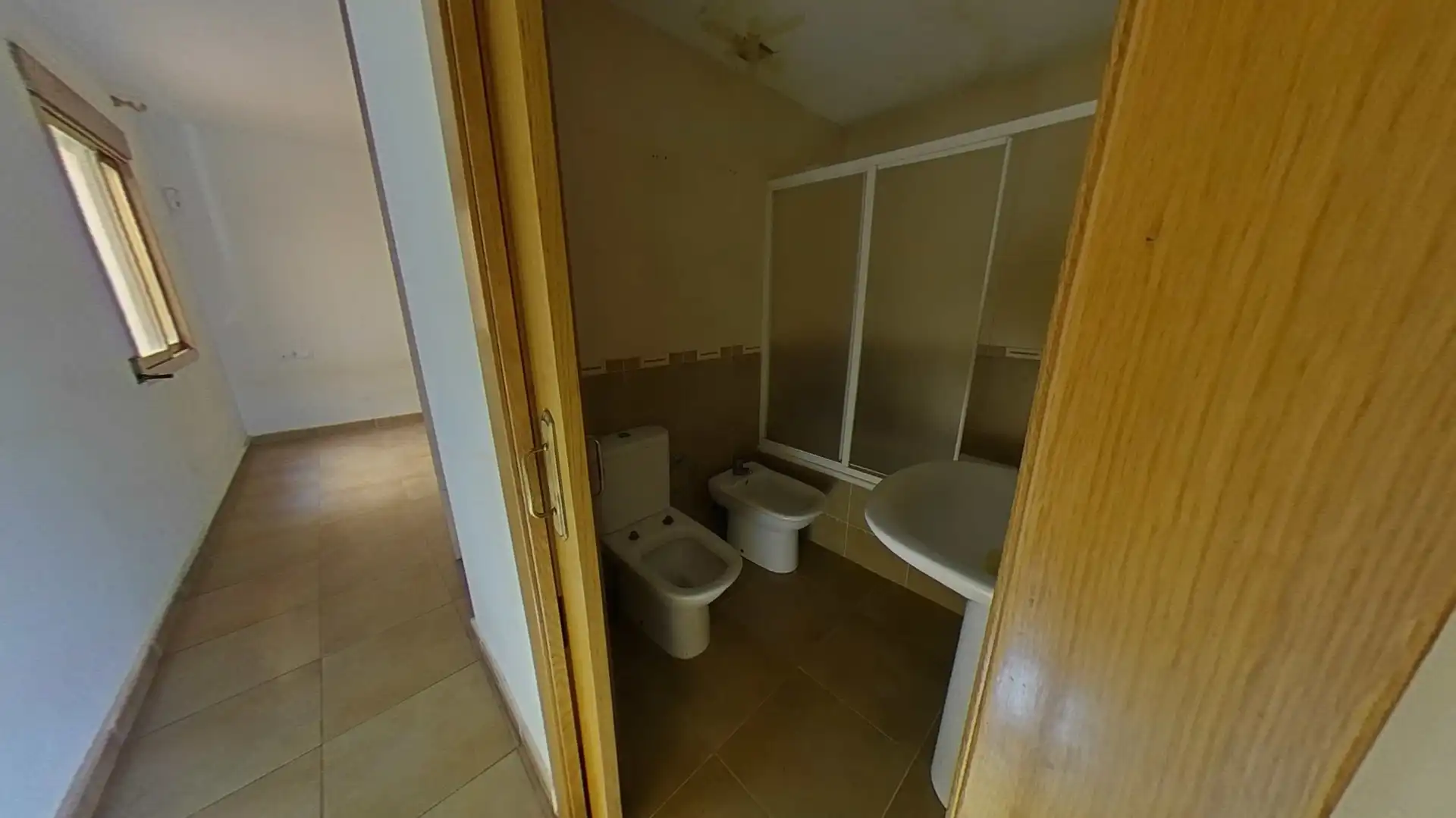 Baño de Piso en venta en Polop con Terraza y Balcón