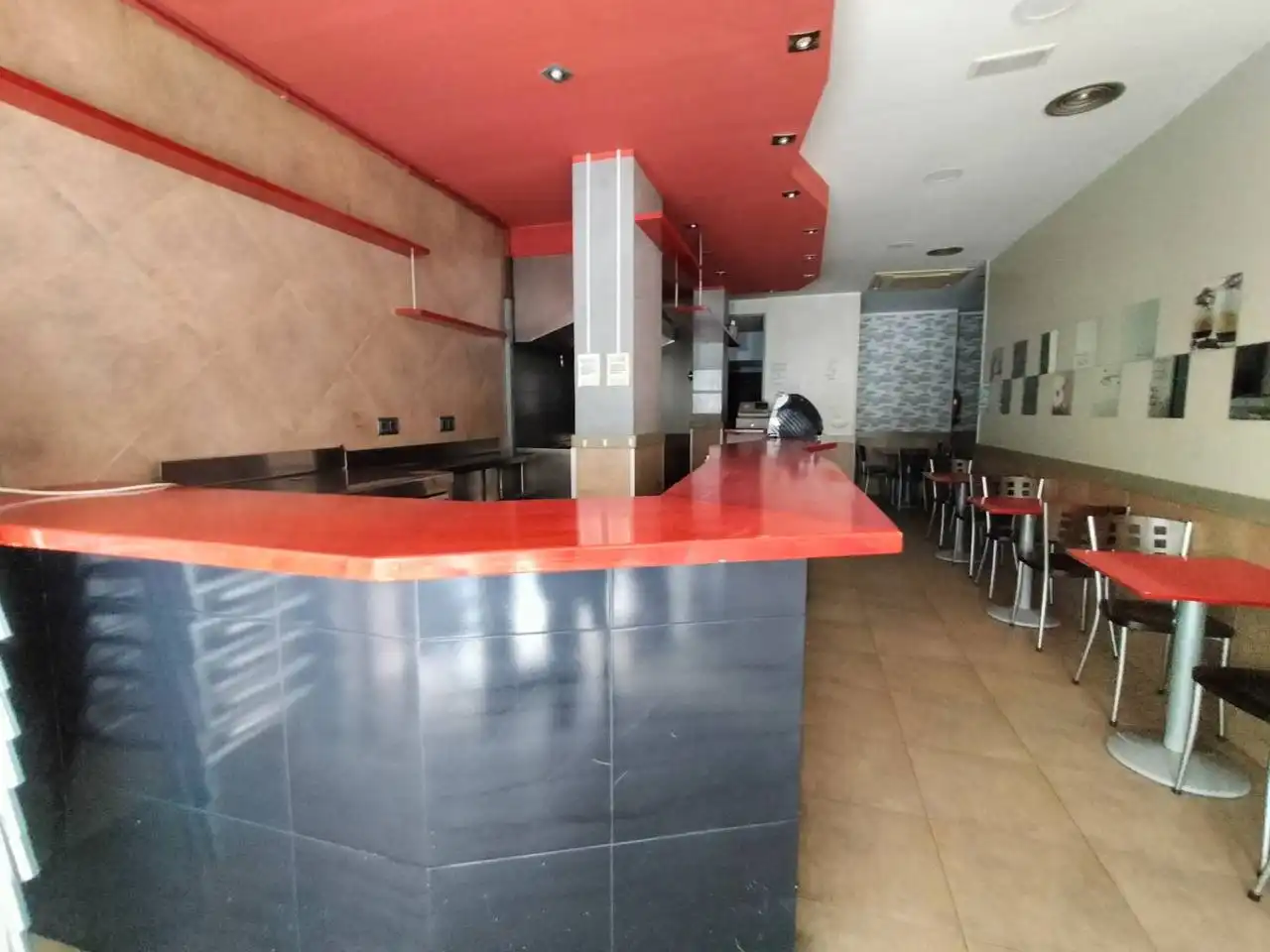 Cuina de Edifici en venda en Terrassa