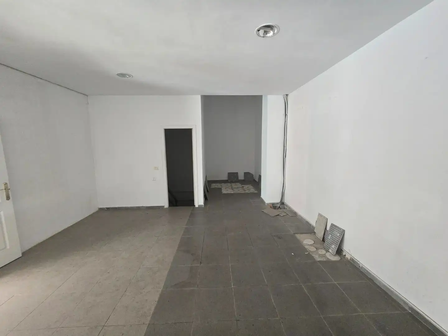Geschaftsraum zum Verkauf in Calle de Valois, 43, Zona Martiánez