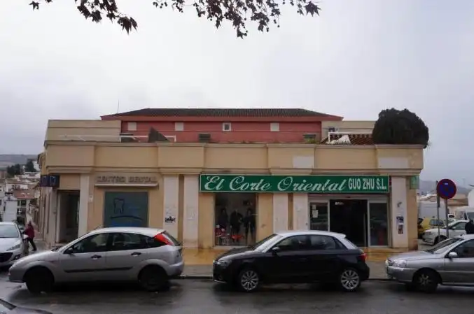 Local comercial en venda a Pintor Peñalosa