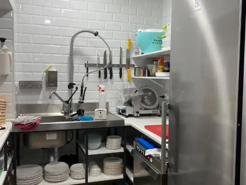 Cocina de Local en traspaso en Alcalá de Henares con Aire acondicionado, Calefacción y Parquet