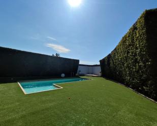 Swimming pool of House or chalet to rent in Castelldefels  with Air Conditioner, Heating and Private garden
