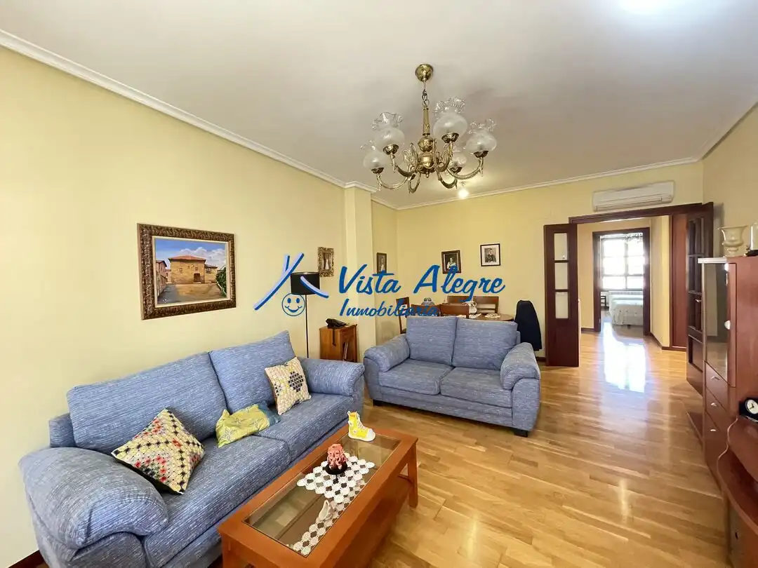 Living room of Flat for sale in Haro  with Air Conditioner, Heating and Parquet flooring
