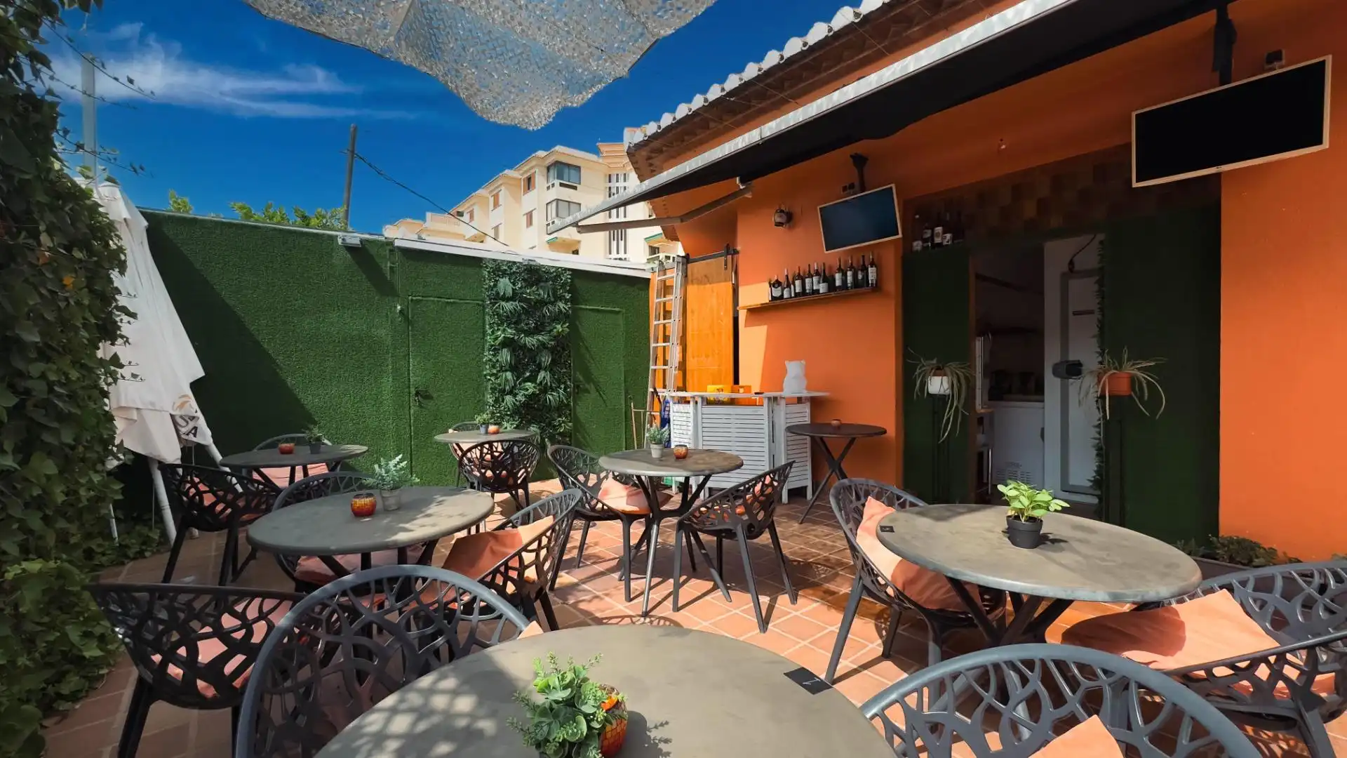 Terrassa de Local en venda en Dénia
