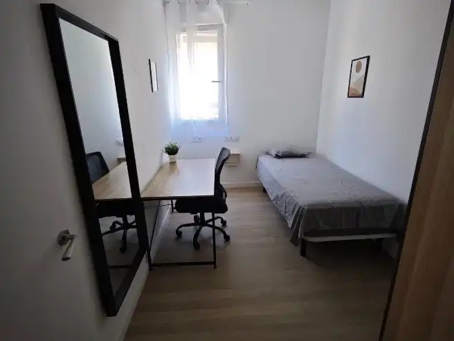 Flat to rent in Carrer del Pare Pedro Velasco 9, imagen 4