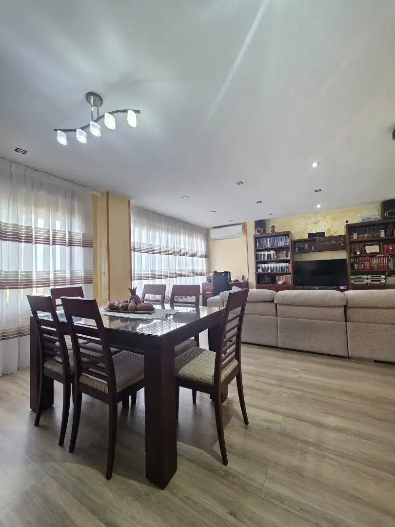 Sala de estar de Piso en venta en Parla con Aire acondicionado, Calefacción y Parquet