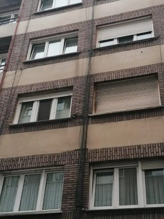 Vista exterior de Pis en venda en Gijón  amb Calefacció, Parquet i Moblat