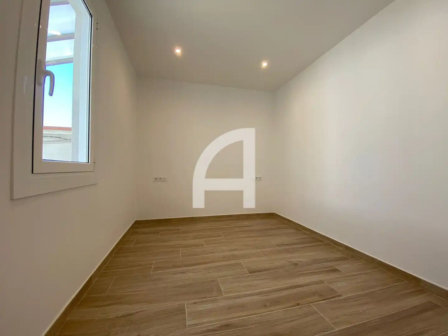 Bedroom of Attic for rent in Eixample