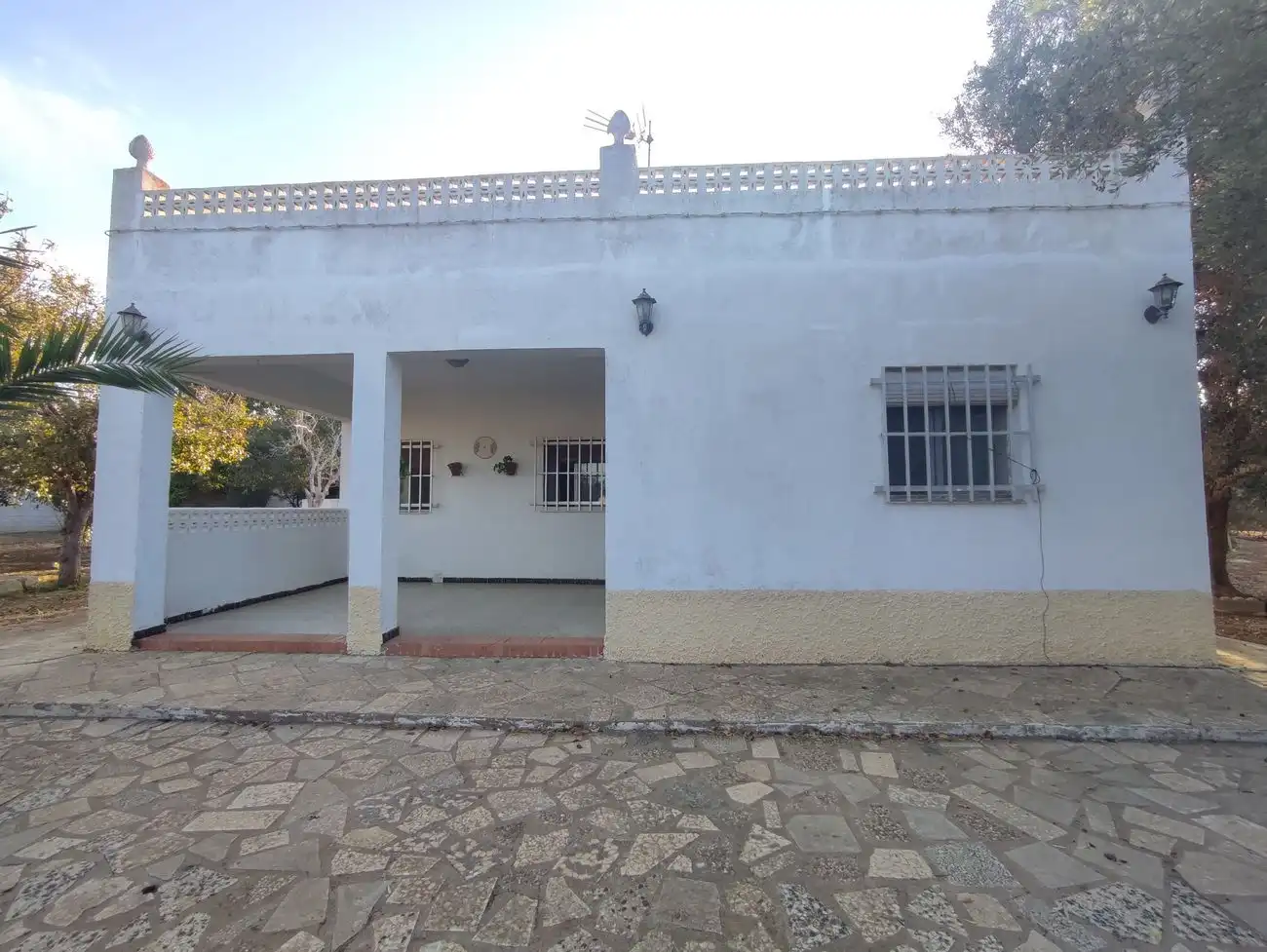 Vista exterior de Casa o chalet en venta en Conil de la Frontera con Aire acondicionado, Terraza y Trastero