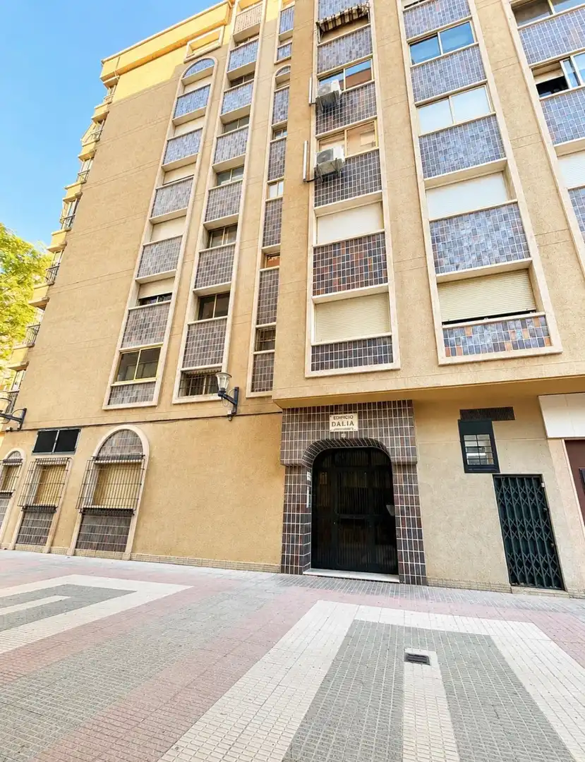 Vista exterior de Piso en venta en Murcia con Aire acondicionado y Terraza